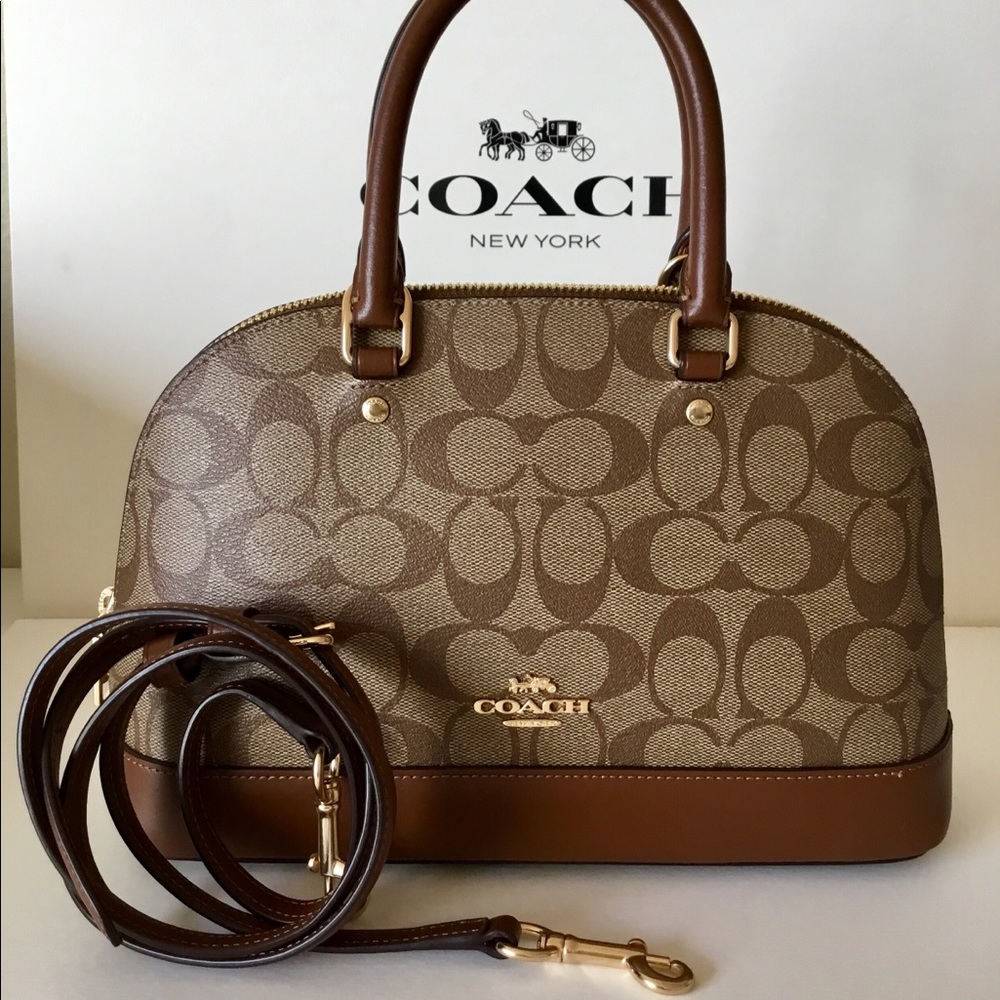🌷Coach Mini Sierra Satchel In Signature NWT.